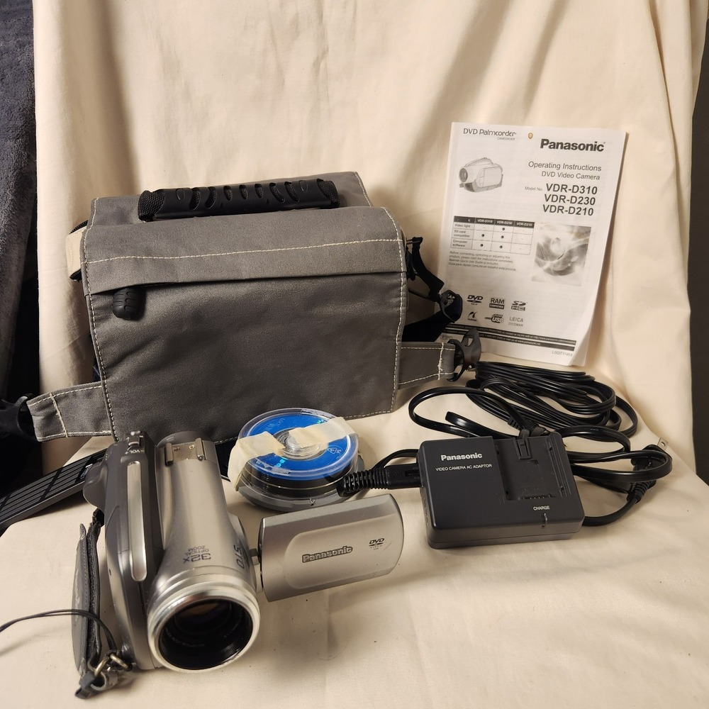 Panasonic VDR-D310 DVD Palmcorder Camcorder Bundle 32x Zoom *Tested & Working*